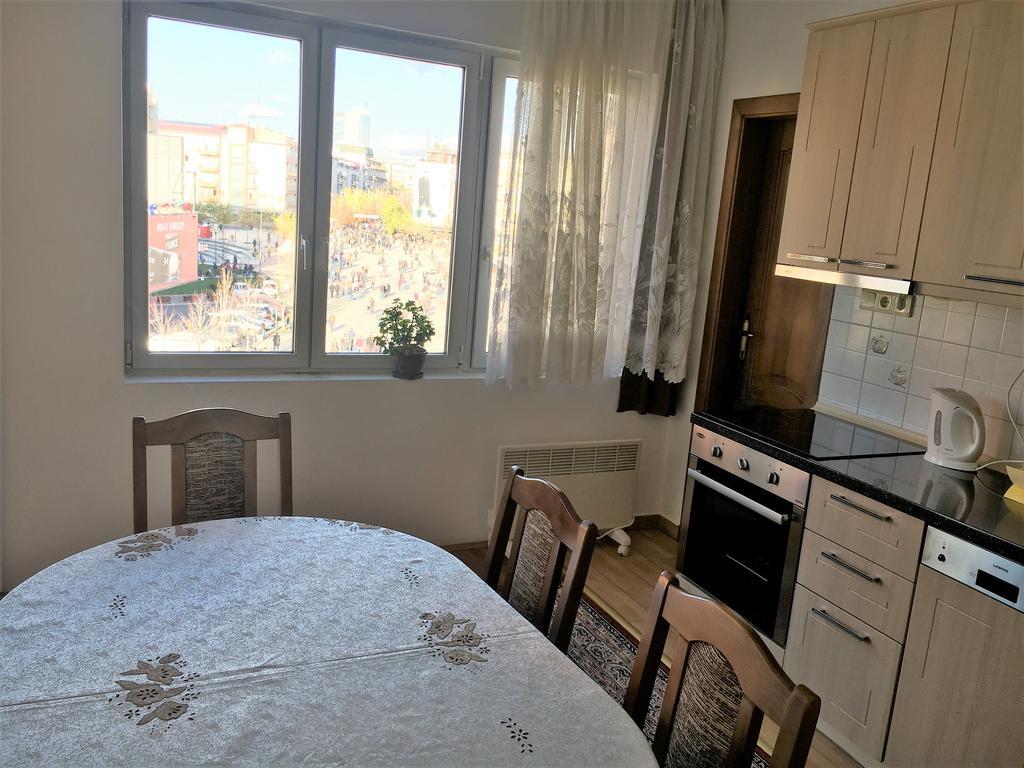 Center Apartment Πρίστινα Εξωτερικό φωτογραφία
